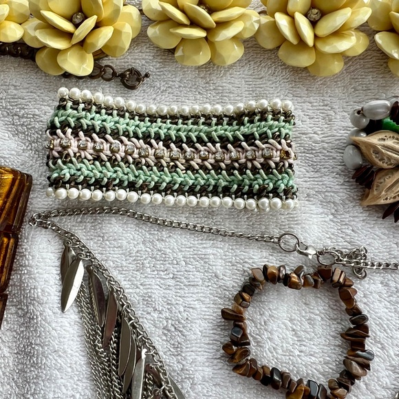 Bundle of Handmade Jewelry with Native Theme - Picture 4 of 6